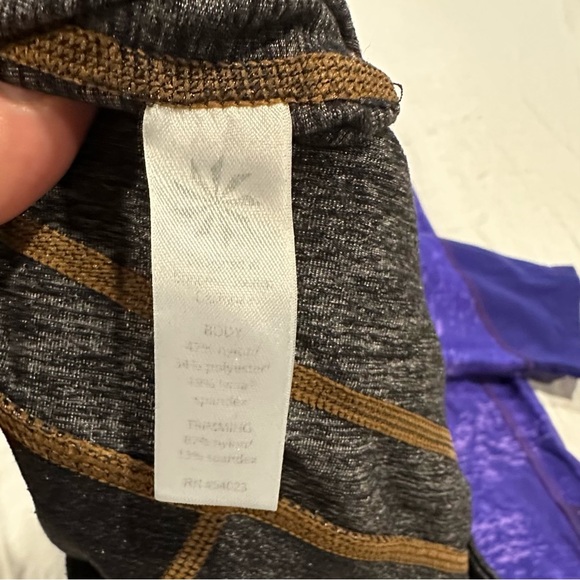 Athleta (2) Leggings Women’s Purple & Grey Cropped Capri Athletic Pants Sz S - Picture 6 of 11